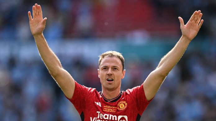 jonny-evans-to-extend-stay-at-manchester-united-as-he-agrees-new-job-with-club