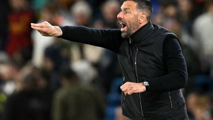 ruud-van-nistelrooy-made-to-wait-for-leicester-sacking-as-club-eye-up-raid-on-championship-rivals