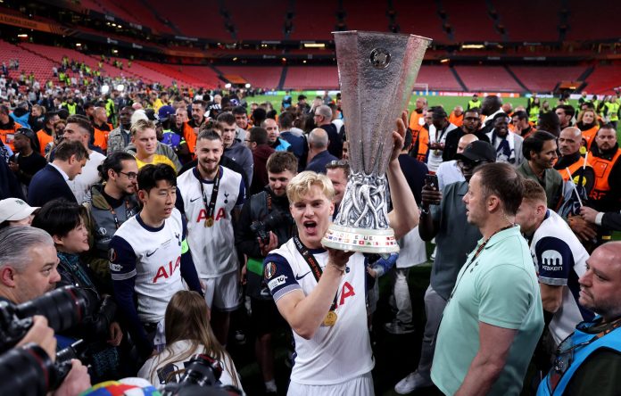 should-tottenham’s-lucas-bergvall-have-been-nominated-for-pfa-young-player-of-the-year?