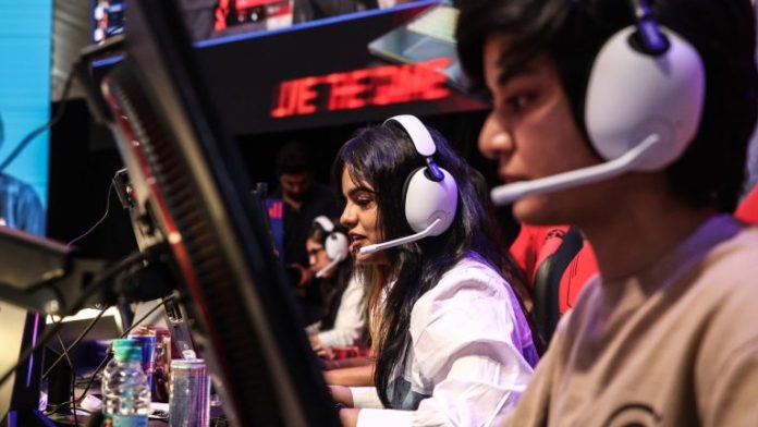 global-ad-spend-on-gaming-lags-behind-despite-3.4-billion-players:-dentsu