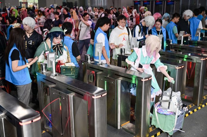 hundreds-of-thousands-of-comic-and-gaming-fans-flock-to-shanghai-for-bilibili-world-2025