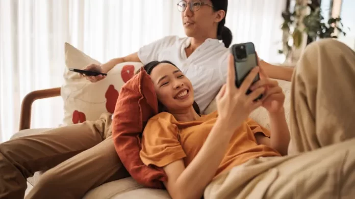 samsung-ads-bows-ad-solution-to-turn-ctv-viewers-into-mobile-gamers