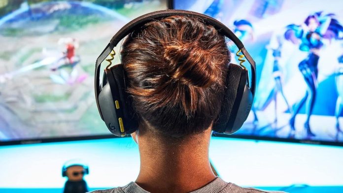 prime-day-deals-with-up-to-49%-off-premium-video-game-headsets