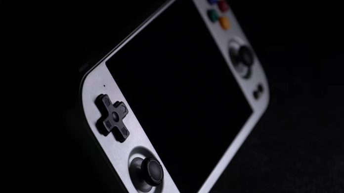 this-might-be-the-next-must-buy-android-gaming-handheld,-and-it’s-not-a-retroid