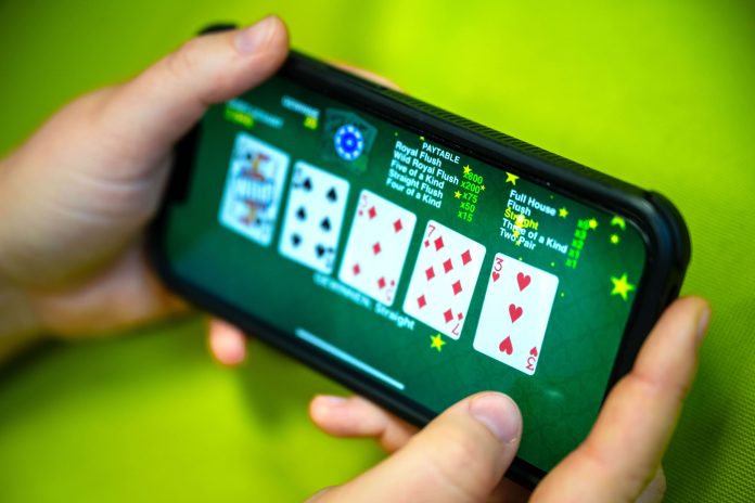 online-gaming-divisions-become-increasingly-clear