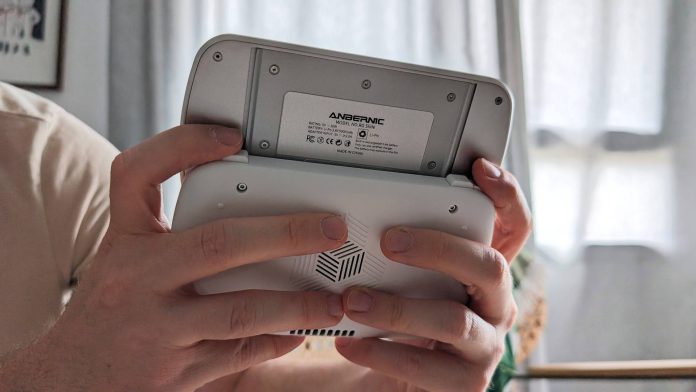 forget-copyright-strikes,-a-retro-gaming-youtuber-faces-jail-time-for-reviewing-gaming-handhelds
