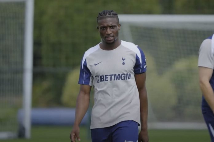 mohammed-kudus-outpaces-speedy-tottenham-defender-in-pre-season-training