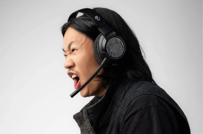 skullcandy-releases-crusher-plyr-720-gaming-headset-–-twice