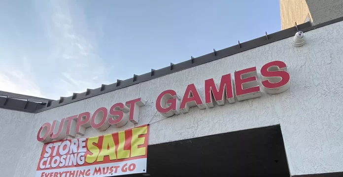 this-metro-phoenix-gaming-store-is-closing-after-27-years