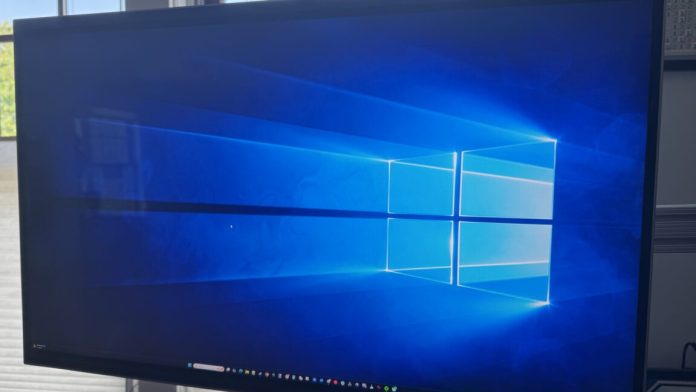 samsung’s-odyssey-3d-monitor-delivers-great-visuals,-limited-game-support