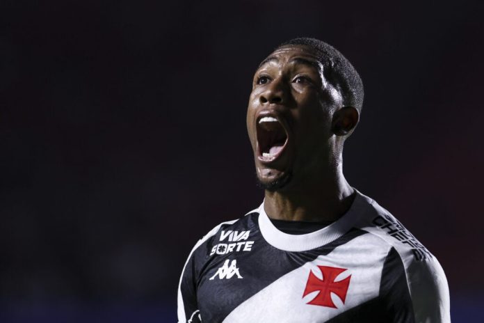 tottenham-and-arsenal-warned-away-from-rayan-with-new-contract-talks