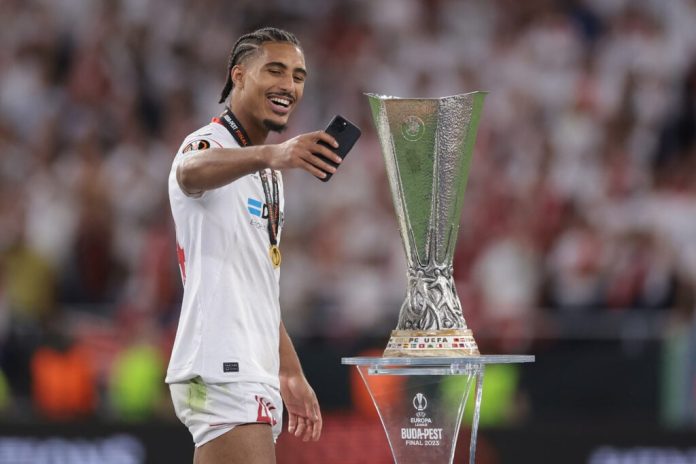 tottenham-one-of-three-premier-league-clubs-looking-at-sevilla’s-loic-bade