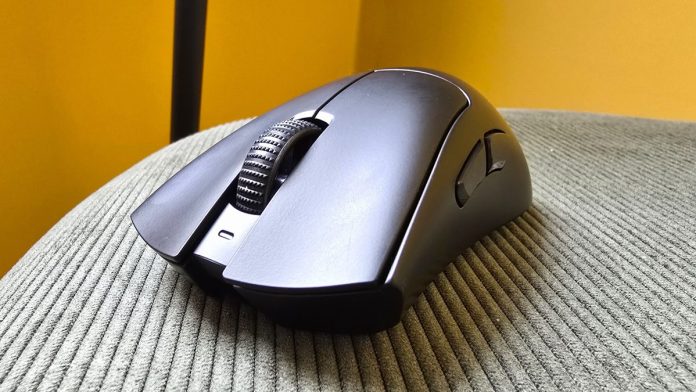 razer-deathadder-v4-pro-gaming-mouse-review-–-razer’s-best-yet