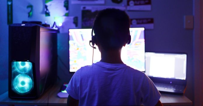 10-signs-your-child-is-addicted-to-gaming-–-and-how-you-can-help