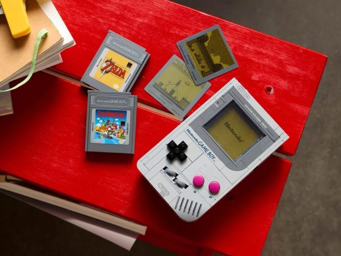 new-lego-game-boy-release-mimics-classic-gaming-handheld-for-under-$60