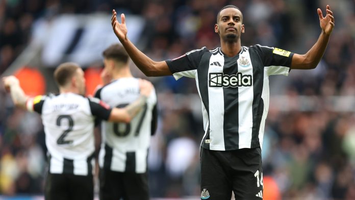 newcastle-aren’t-a-big-club-outside-of-their-city,-alexander-isak-is-right-to-want-a-move-away