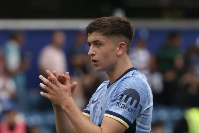tottenham-reluctantly-agree-to-find-a-transfer-for-mikey-moore-this-summer