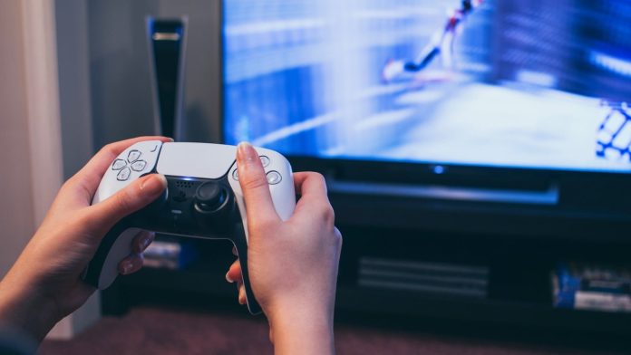 playstation-exec-speaks-frankly-about-ps-plus-vs.-game-pass-comparisons:-“we’ve-stayed-true”
