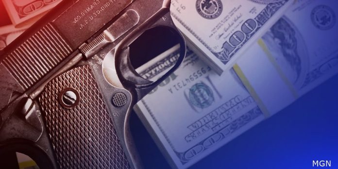 police-looking-for-suspects-accused-of-robbing-gaming-machines,-pointing-gun-at-victim