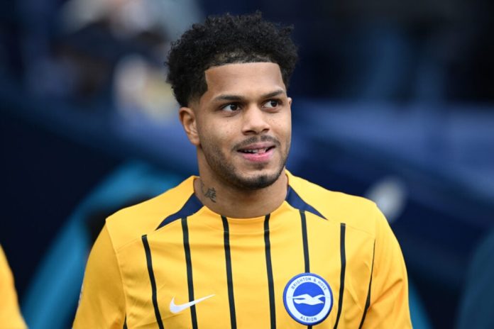 brighton-star-pictured-in-tottenham-hotspur-shirt-in-new-social-media-message