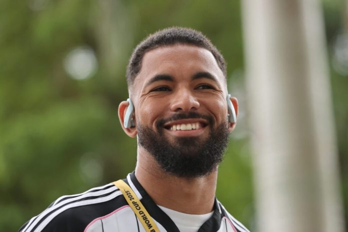 fabrizio-romano-provides-douglas-luiz-update-amid-links-with-tottenham-hotspur