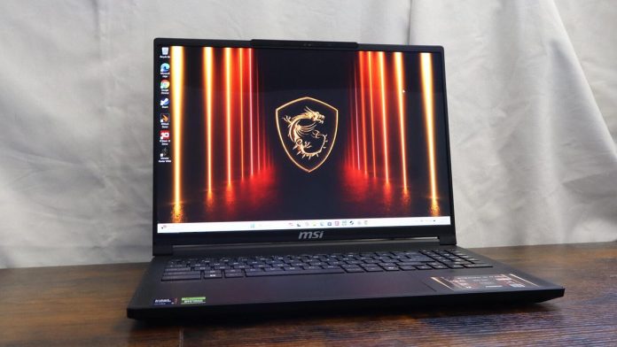 finally,-a-sleek-gaming-laptop-i-can-take-to-the-office-(without-sacrificing-power)