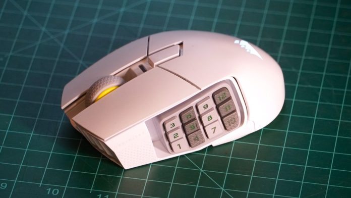 corsair-scimitar-elite-se-gaming-mouse-review-–-a-simple-revision,-but-still-great