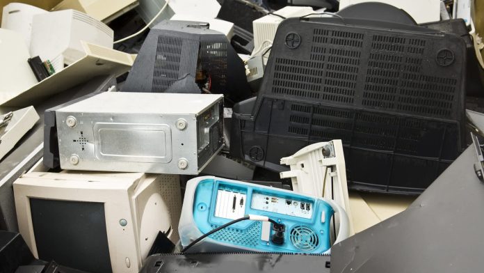 employee-discovers-original-gaming-console-in-company-trash:-‘they-still-sell-for-quite-a-bit’