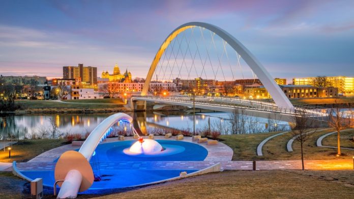 iowa-land-based-gaming-revenue-grows-marginally-in-july-–-gaming-intelligence