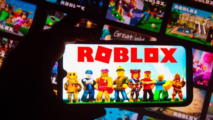 texas-man-sues-roblox,-claims-video-game-enables-child-predators