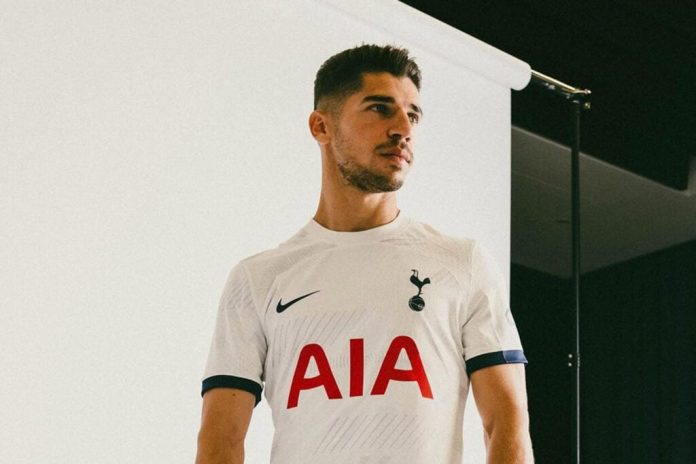 thomas-frank-provides-interesting-update-on-manor-solomon’s-tottenham-future