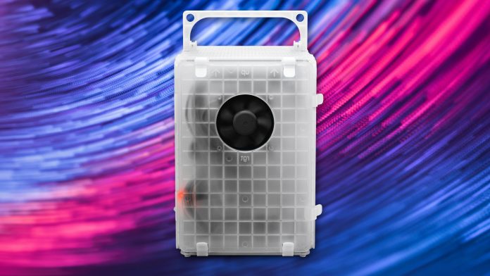 this-free-mini-gaming-pc-case-doesn