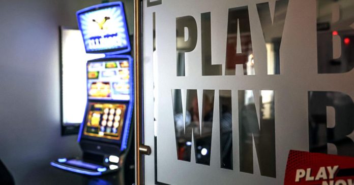 bloomington-to-consider-loosening-video-gambling-ordinances