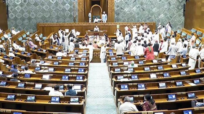 parliament-monsoon-session-live:-online-gaming-bill-to-be-presented-in-rajya-sabha-today-|-today-news
