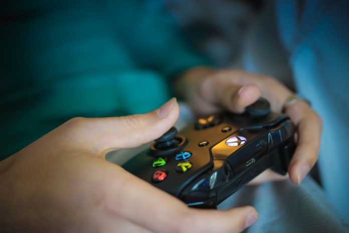 study-finds-both-video-game-loot-boxes-and-physical-card-packs-are-linked-to-problem-gambling