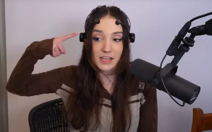 this-twitch-star-built-a-gaming-controller-powered-entirely-by-her-thoughts