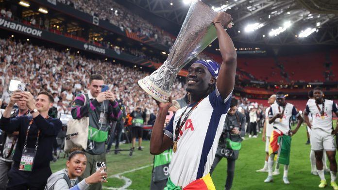 west-ham-united-add-tottenham-hotspur-star-to-list-of-midfield-targets