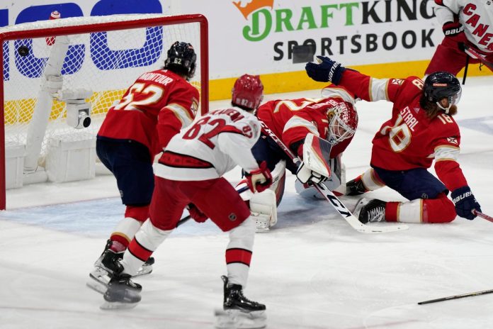 gambling-logos-and-ads-seen-every-13-seconds-during-big-hockey-games,-new-report-shows